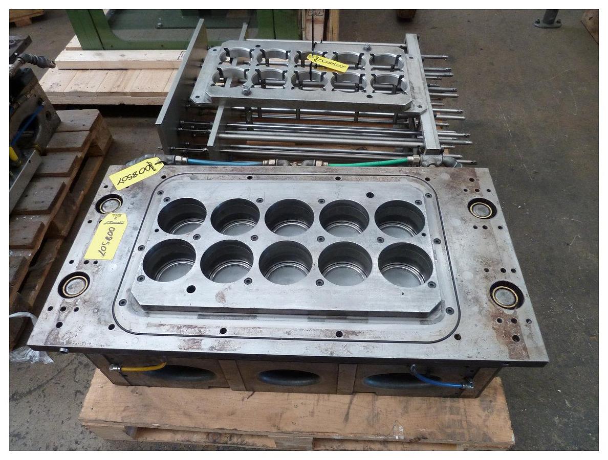 Used 97 10 impression lid tool  for illig 58/3 former