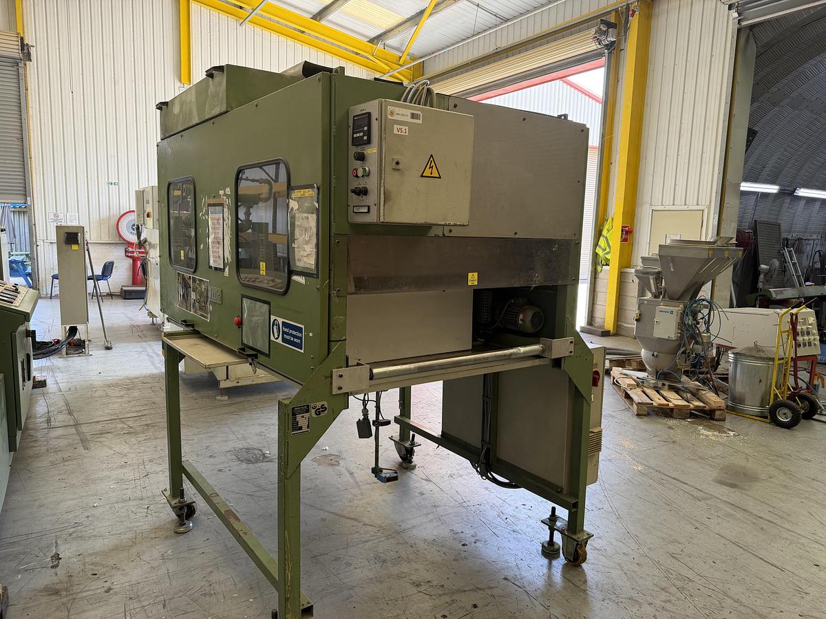 Used 720mm wide Illig preheater model VHW72/4 with 4 x heated rolls.