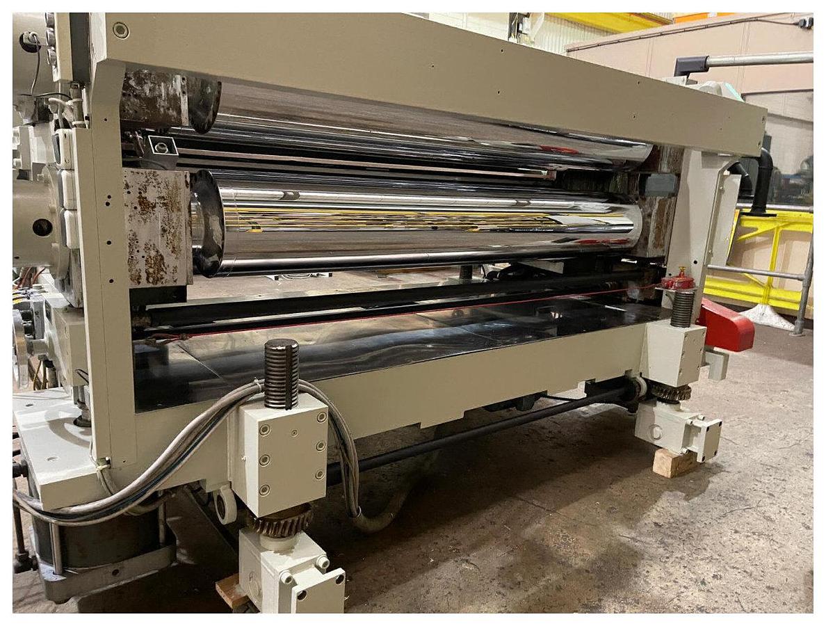 Used 1850mm wide Breyer 3 Roll Polishing Stack. 300mm diameter. Individual roll drives with planetary gearboxes. 6 x Spare rolls ( 5 chrome + 1 Matt). 3kw ac motors