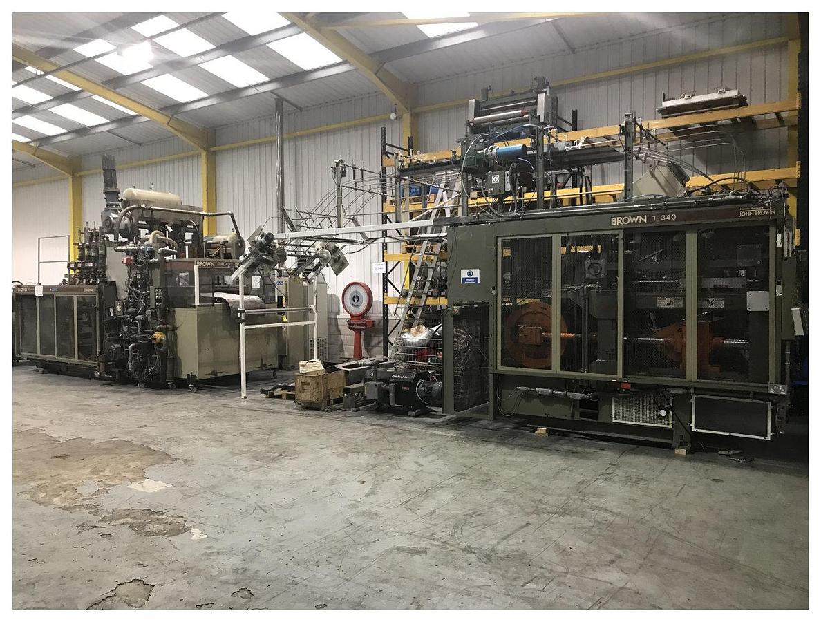 Used 40" Brown model B4042 thermoformer  , B4042 former and T340 trim press. 1996