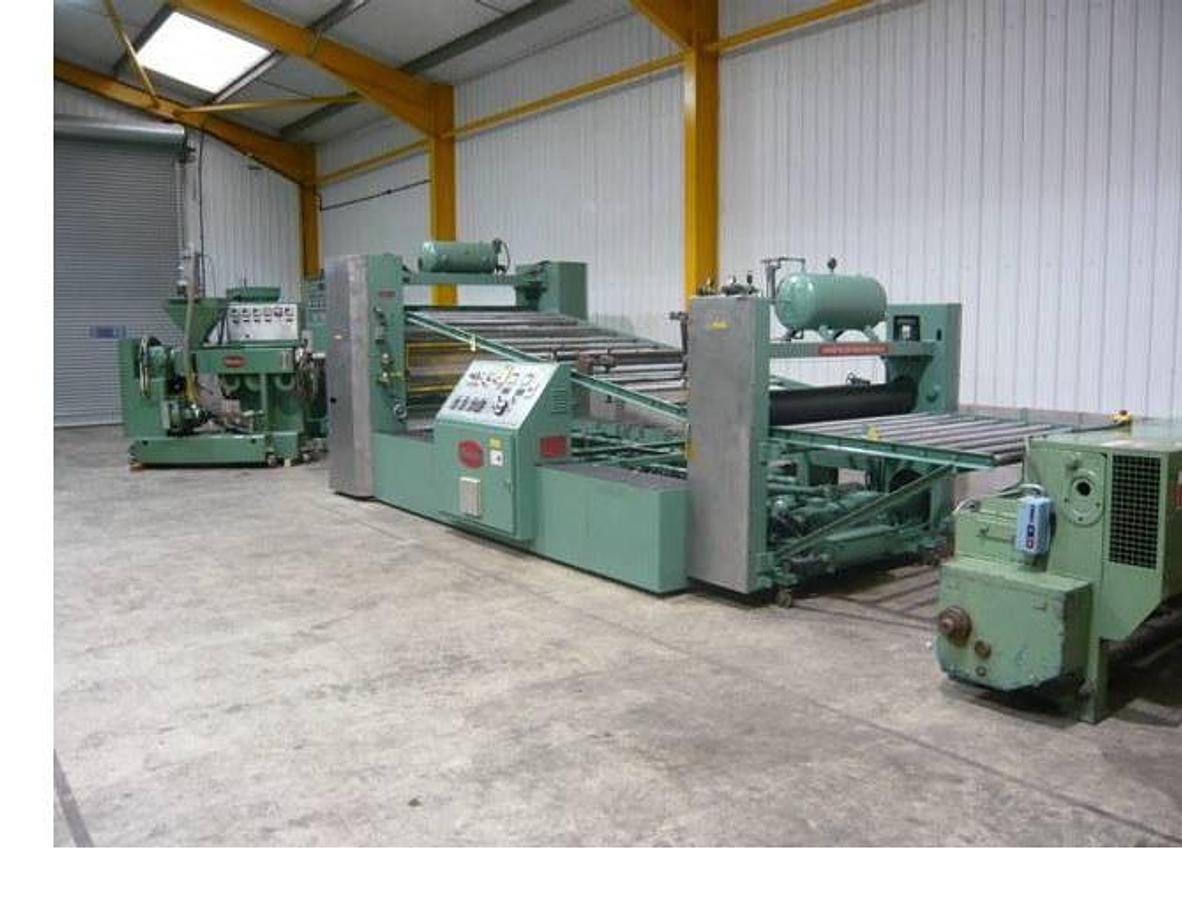 Used 1650mm Welex Co extrusion Line.115mm main extruder, 50mm co-extruder, Gear pump, 1650mm EDI R75 die. 1650mm 3 roll vertical stack, haul off, guillotine. 1987