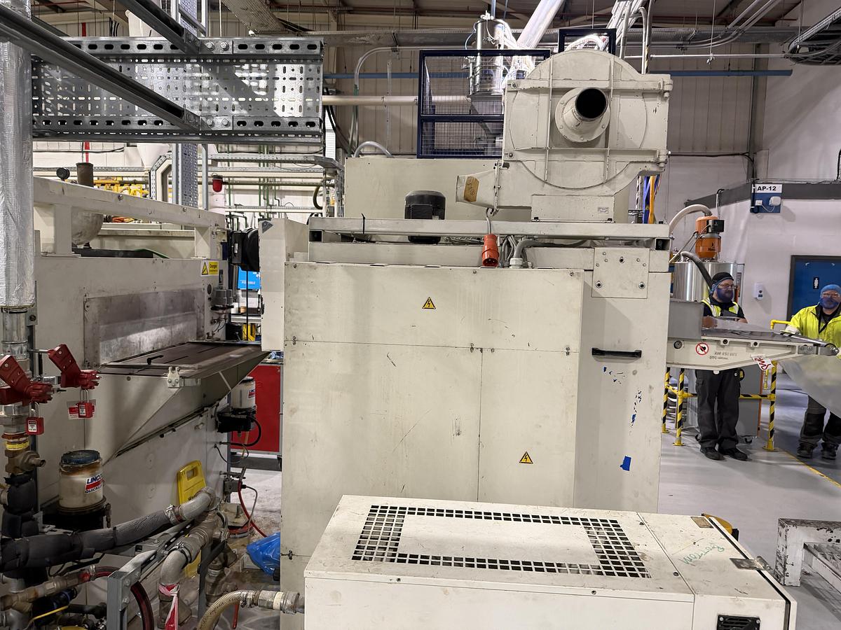 Used 900mm wide Illig preheater model VHW 90/2 with 2 heated rollers.