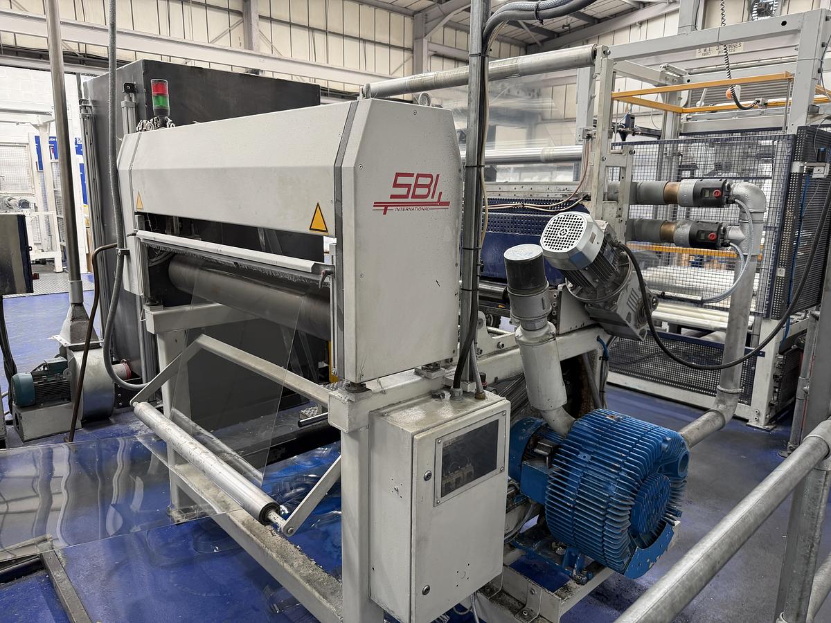 Used 1100mm wide Kentya coextrusion PET sheetlinewith 73mm twinscrew primary extruder, triple vented. 90kw AC motor, screen changer, gear pump 1100mm die, 3 roll stack, haul off, silicone bath, 2 state winder 2010