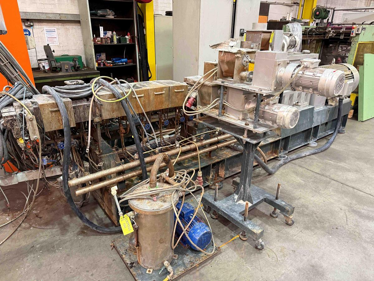 Used 52mm Useon Twin Screw Extruder 600rpm 90kw ac motor side feed/vent , S/Changer, strand die, Water Bath. Air Knife Lingod Pelletiser, Classifier. 2016