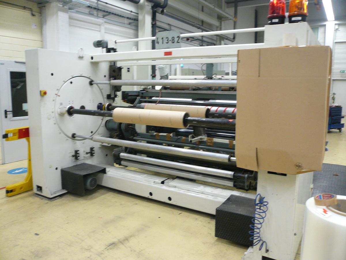 Used 1600mm wide PP/PE cast film line with 120mm extruder, flex lip die. 1600mm x 500mm cast 2 roll stack, haul off and winder.