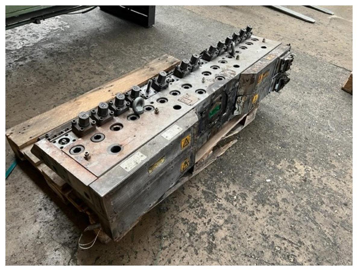 Used 600mm X 600mm Illig Lab Vac Former