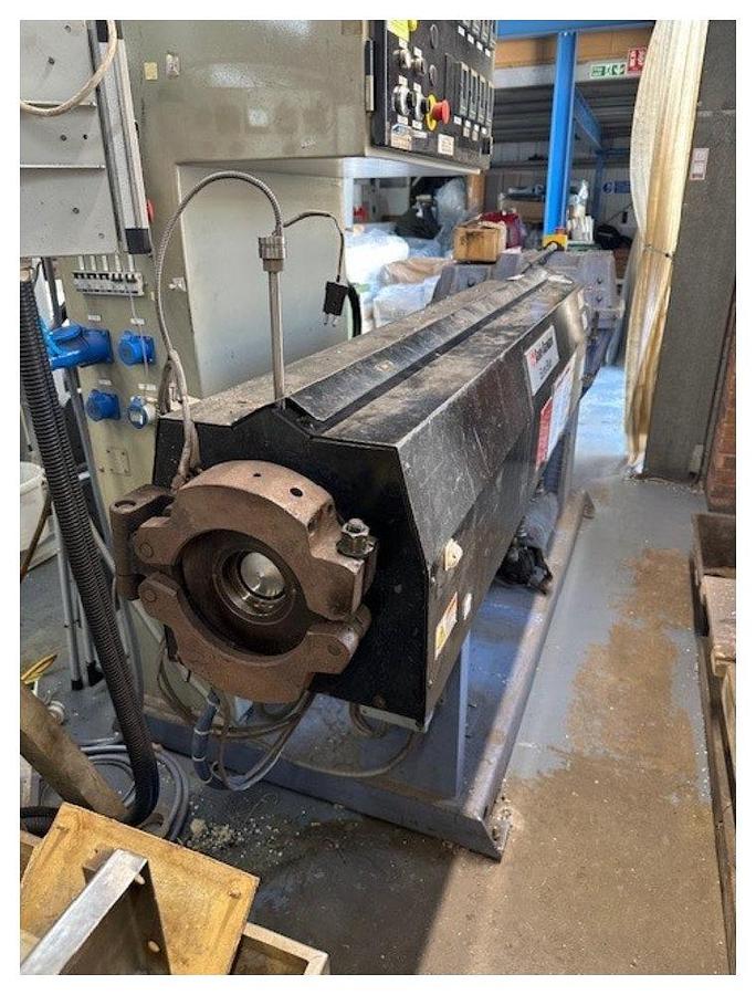 Used 75mm Davis Standard Euro Blue II single screw extruder with 50hp AC motor with invertor. 25D. Non vented 2008