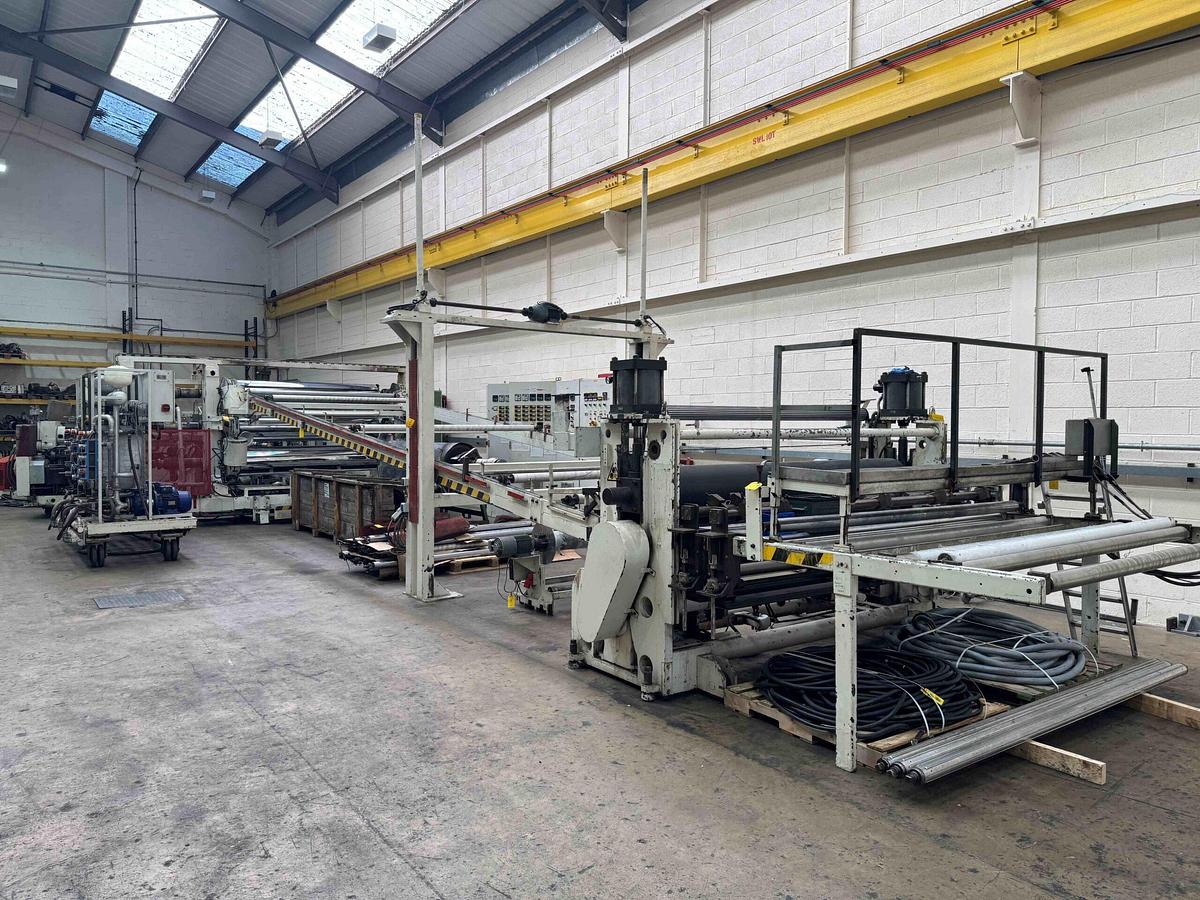 Used 2400mm wide Reifenhauser sheet extrusion with 175mm Erwepa single screw extruder, gear pump, 2400mm die, 2400mm x 500mm rolls haul off in line knives.