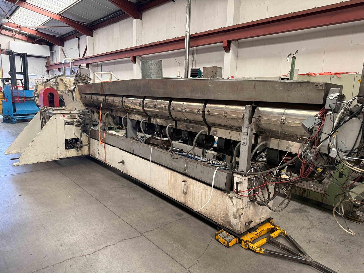 Used 175mm Erwepa Davis Standard Single Screw Extruder Vented. 350kw Dc Motor With Drive. Electrically Heated Barrel, Screen Changer, Gear Pump 1996