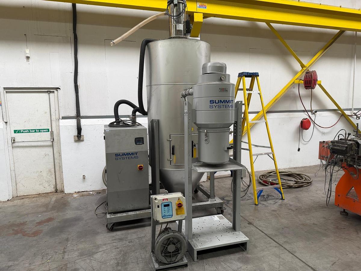 Used 600 litre Plastic Systems dehumidifying dryer with 180m3/hr rotor wheel drying system. 2015
