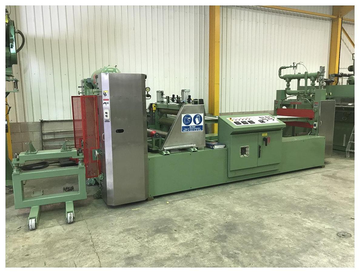 Used 890mm wide Welex extrusion line. 90mm Welex extruder  with gear pump, 50mm coex, ABA feedblock 890mm x 300mm calender, pump group haul off winder