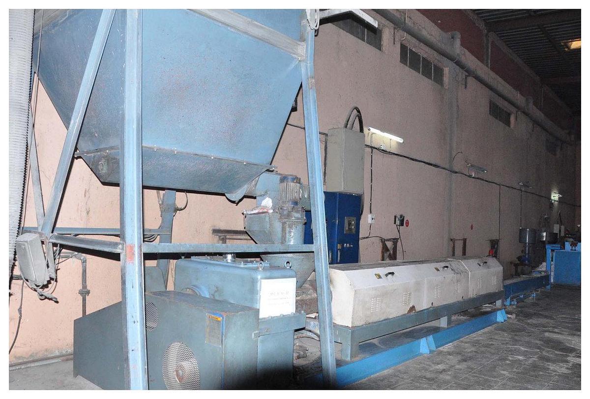 Used 150mm wide Myungil EPS reprocessing line model MI-RC 150. Vented extruder. Running up to 200kg/hr with strand die, water bath and pelletiser 2004.