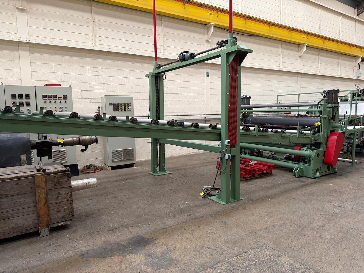 Used 2400mm Reifenhauser coextrusion sheet extrusion. 175mm Erwepa extruder, 90mm coextruder gear pump, Feedblock 2400mm die, 2400mm x 500mm rolls haul off in line knives.