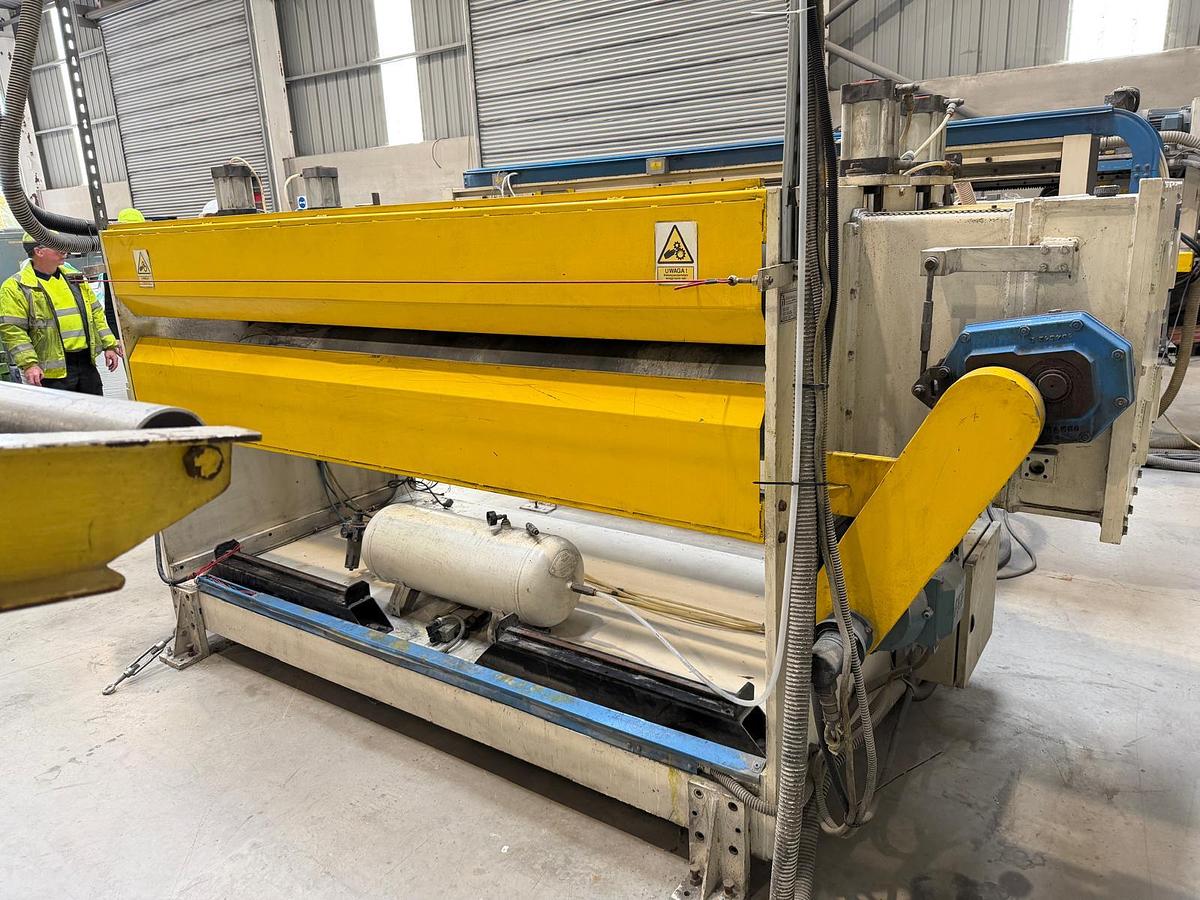 Used 2300mm wide Welex Italproducts sheet line. 120mm extruder, with gear pump and 2300mm die head. 2300mm calender, haul off cross cut saw.