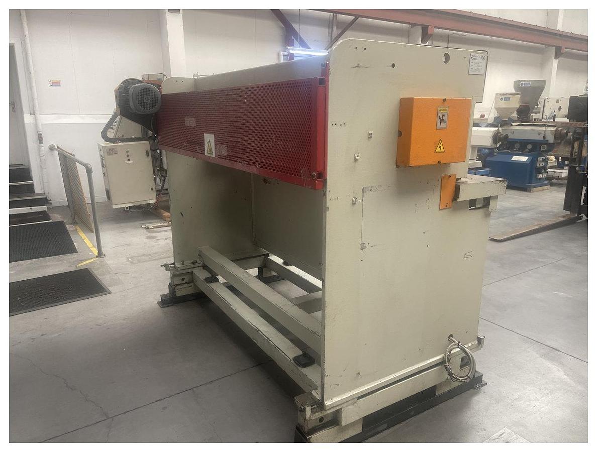 Used 1800mm Wide Caimi Model Cm1800/2 Guillotine 2003