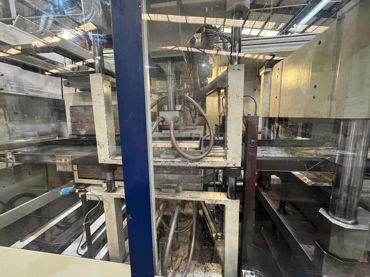 Used 700mm X 500mm Illig Model Rv74b Vacuum Former 2006