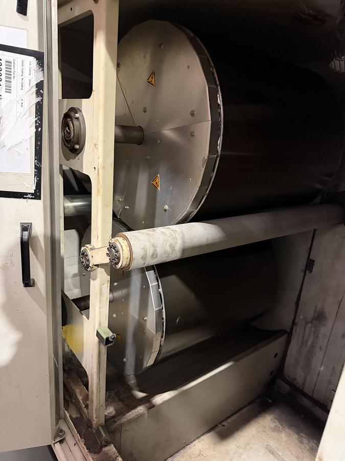 Used 900mm wide Illig preheater model VHW 90/2 with 2 heated rollers.