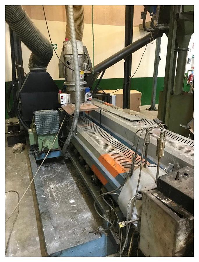 Used 60mm Plasticisers single screw extruder with 40kw dc motor, temp panel and meter pump