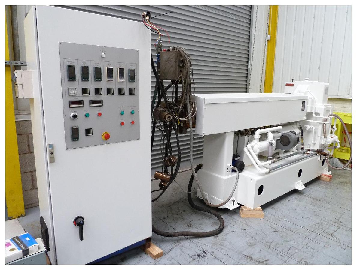 Used 63mm Welex Coextruder, Model 25V, 30D vented and plugged, approx 50HP DC motor, Modernised control panel