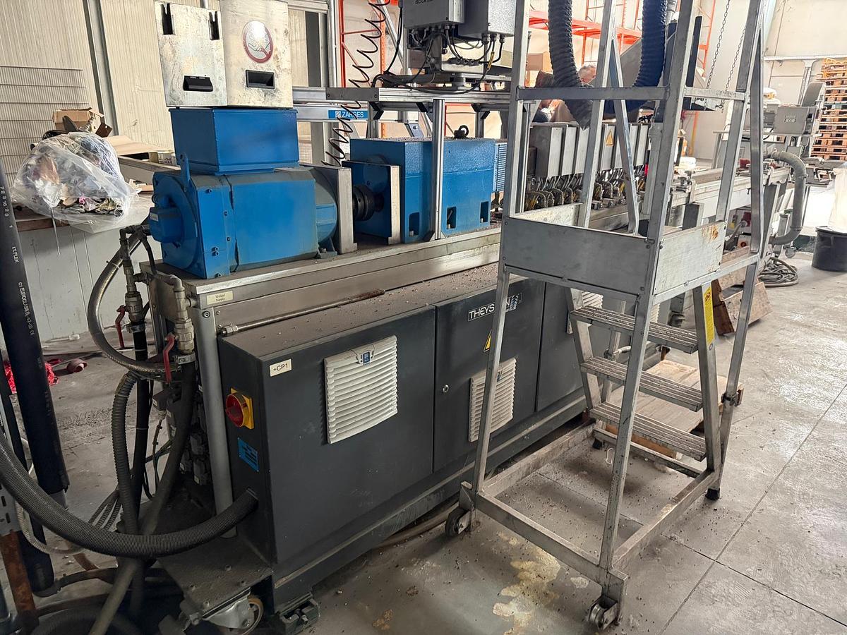 Used 30mm Theysohn TSK030 44D co rotating twin screw compounding extruder with strand pelletiser. 2015