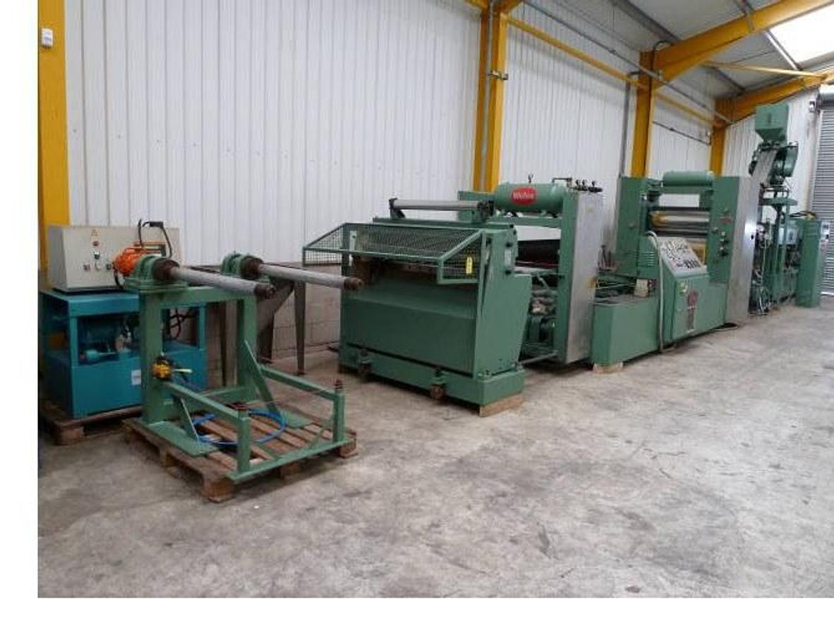 Used 1040mm Welex Co extrusion Line. 90mm main extruder & g/pump,50mm co-extruder, 915mm EDI R75 die,1040mm 3 roll stack, haul off, guillotine or winder