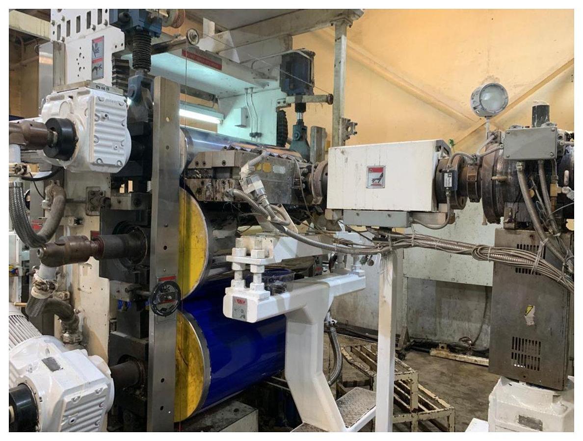 Used 1040mm Welex V-PET sheet extrusion line. 125mm ext with vac,s/changer, gear pump, 1040mm flex lip die, 300,600,600mm 3 roll stack, lam, scan, winder 2005