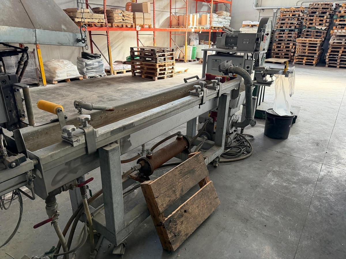 Used 30mm Theysohn TSK030 44D co rotating twin screw compounding extruder with strand pelletiser. 2015