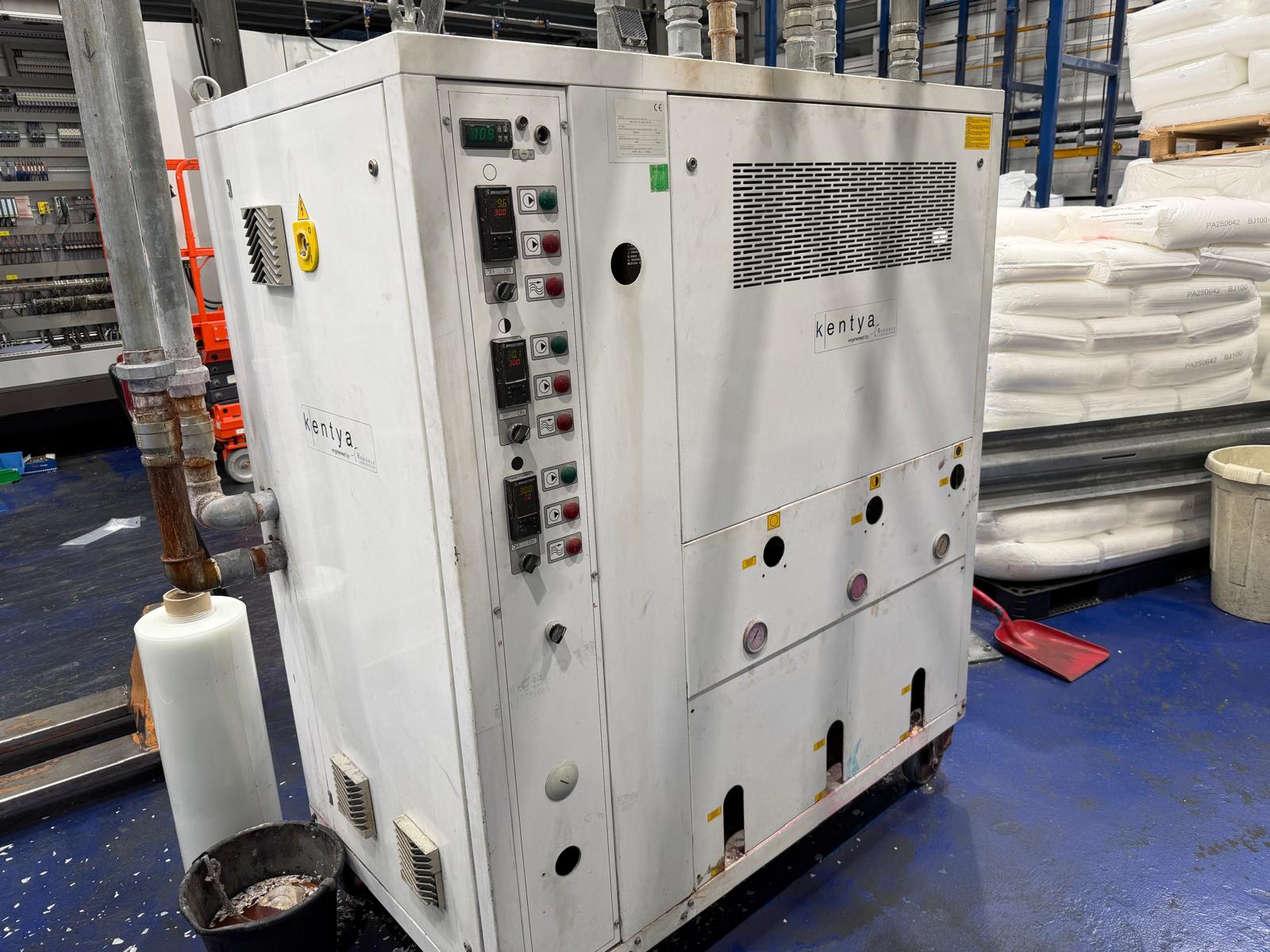 Used 1000mm wide Battenfeld sheet extrusion line. 120mm extruder, gear pump, 900mm die, 1000mm x 450mm stack, haul off 2 station winder.