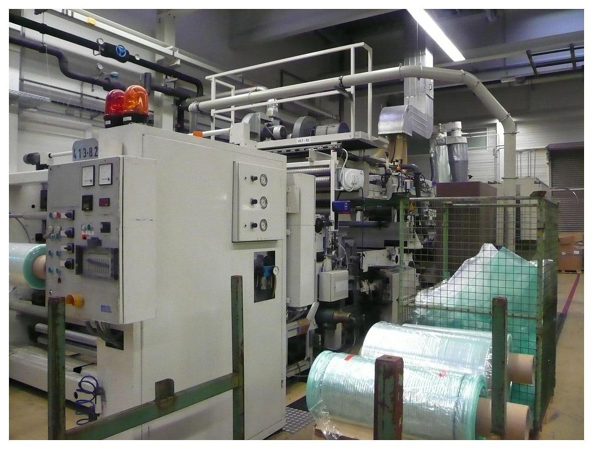 Used 1600mm wide PP/PE cast film line with 120mm extruder, flex lip die. 1600mm x 500mm cast 2 roll stack, haul off and winder.