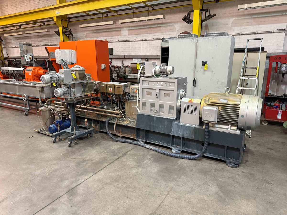 Used 52mm Useon Twin Screw Extruder 600rpm 90kw ac motor side feed/vent , S/Changer, strand die, Water Bath. Air Knife Lingod Pelletiser, Classifier. 2016