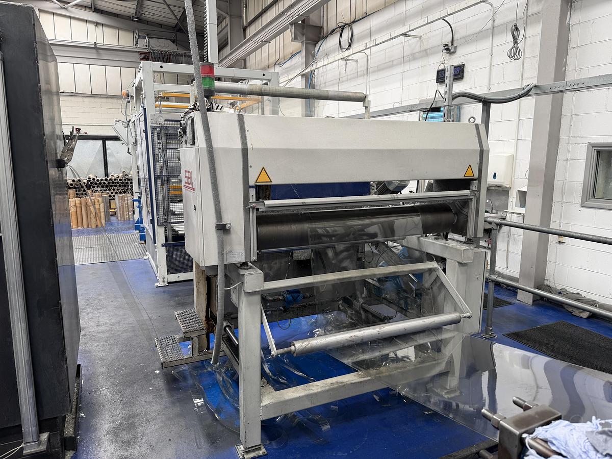 Used 1100mm wide Kentya coextrusion PET sheetlinewith 73mm twinscrew primary extruder, triple vented. 90kw AC motor, screen changer, gear pump 1100mm die, 3 roll stack, haul off, silicone bath, 2 state winder 2010