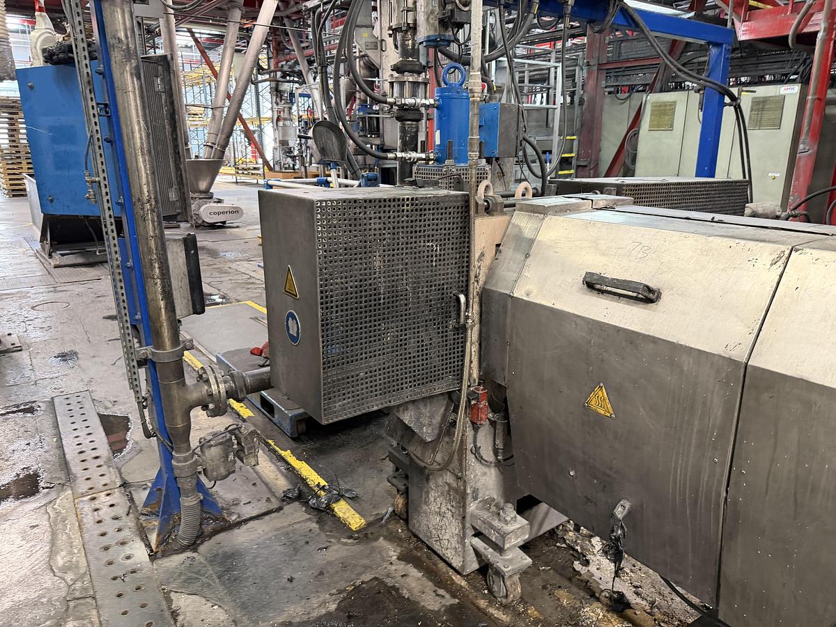 Used 110mm Berstorff model ZE110 A UT 44D twin screw compounding line. 600rpm screws. 1080kw motor. Brabender feeders. Gala EAC model 7