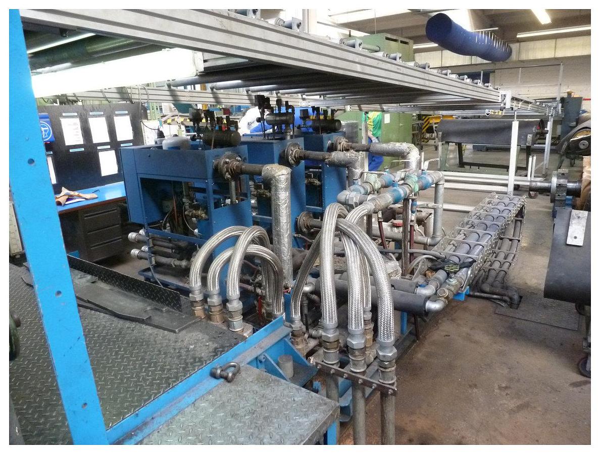 Used 1750mm wide Battenfeld sheet extrusion line. 120mm extruder, Extrex  pump,  1750mm FastGap die, 1750x400mm 3 roll stack, haul off, guillotine Spare rolls 1997