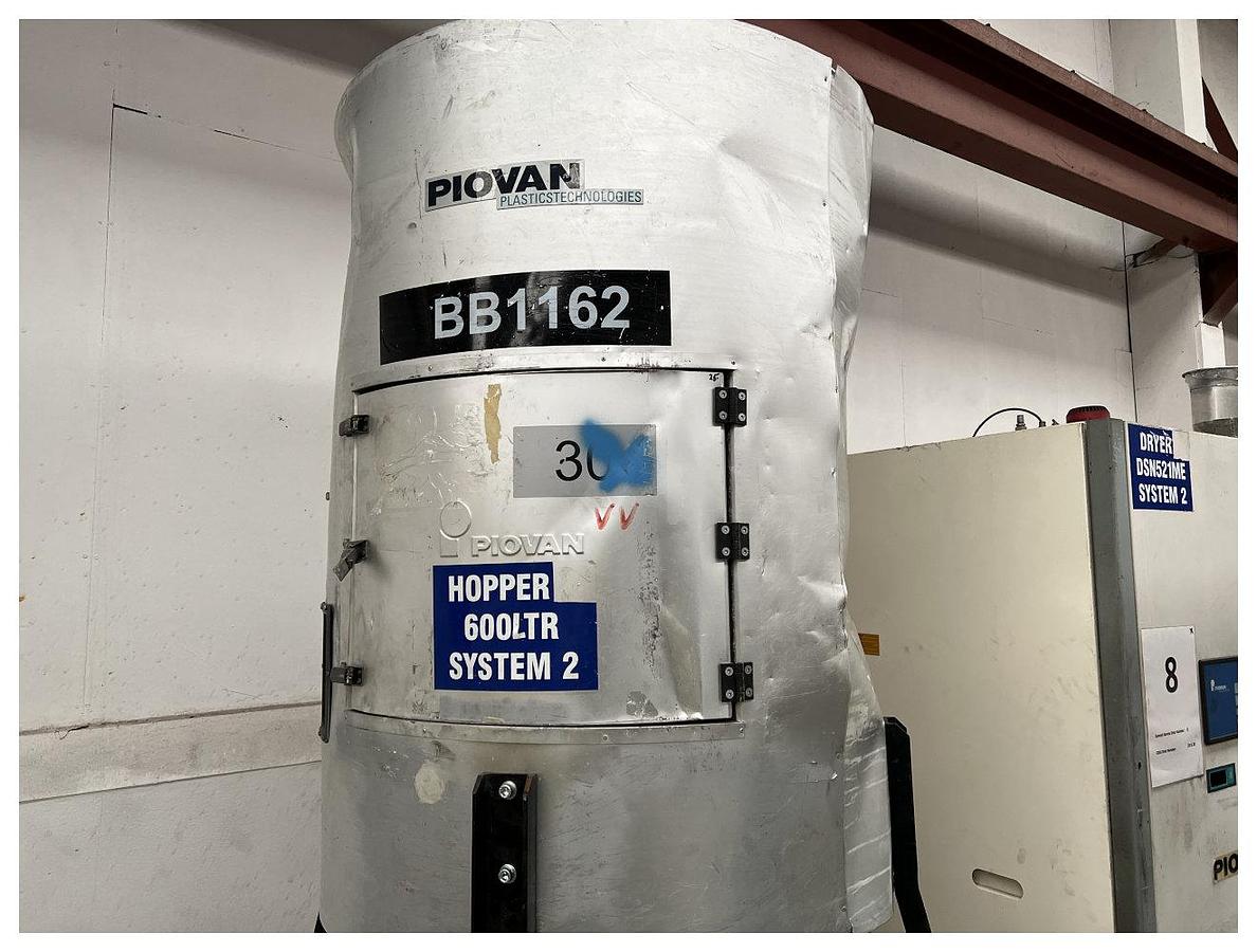 Used 600 Litre Piovan Dryer Model DSN521 MB 25kw Year 2000
