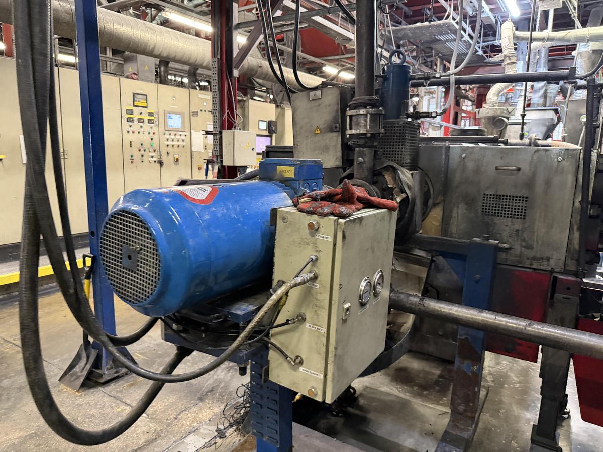 Used 130mm Maris TM133MV twin screw compounding line. 340rpm max. 710kw motor. Gala Model 7 underwater pelletiser. Ktron feeders