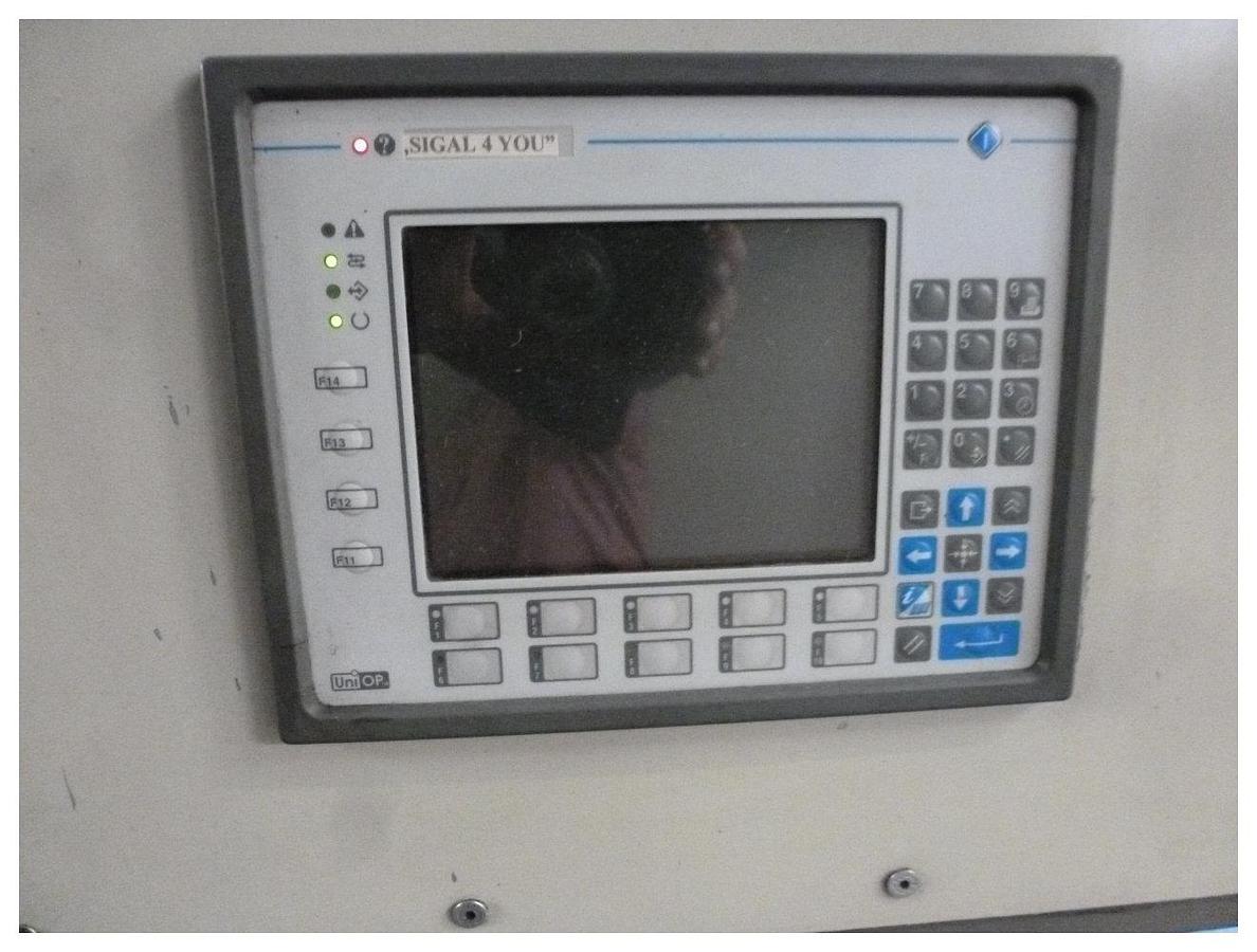 Used 432mm x 330mm GN model 1713 thermoforming machine. Max draw 100mm. Roll fed. Max sheet width 533mm. 600mm max roll diameter. 30 cycles max 1995