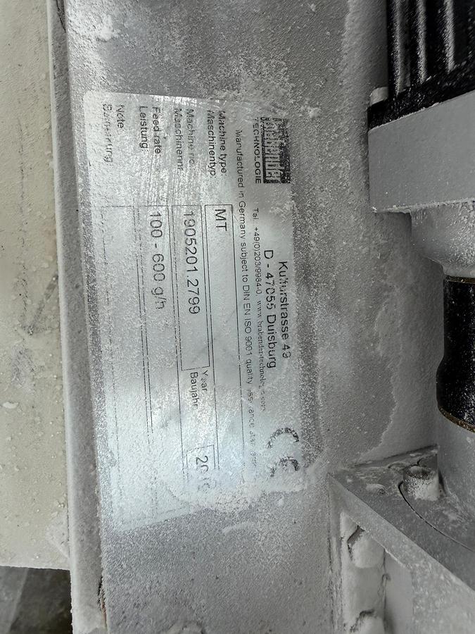 Used 25mm Zeppelin twin screw compounding extruder. 5oD with 9kw motor, 2 side feeders, strand die. Up to 600rpm. 2012