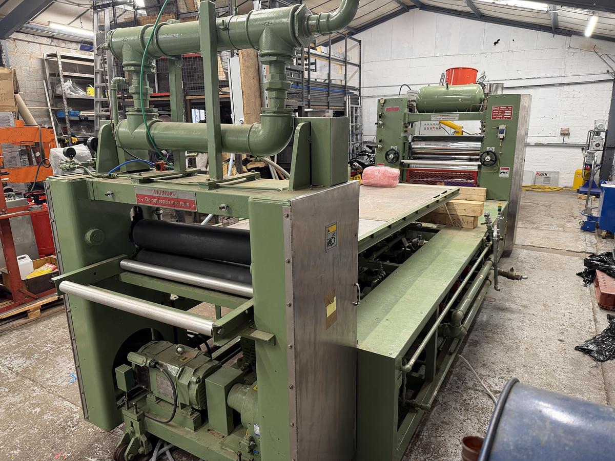 Used 890mm wide Welex 3 roll polishing stack with 300mm diameter rolls. 3 zone pump group. pneumatic nip, haul off. 1997