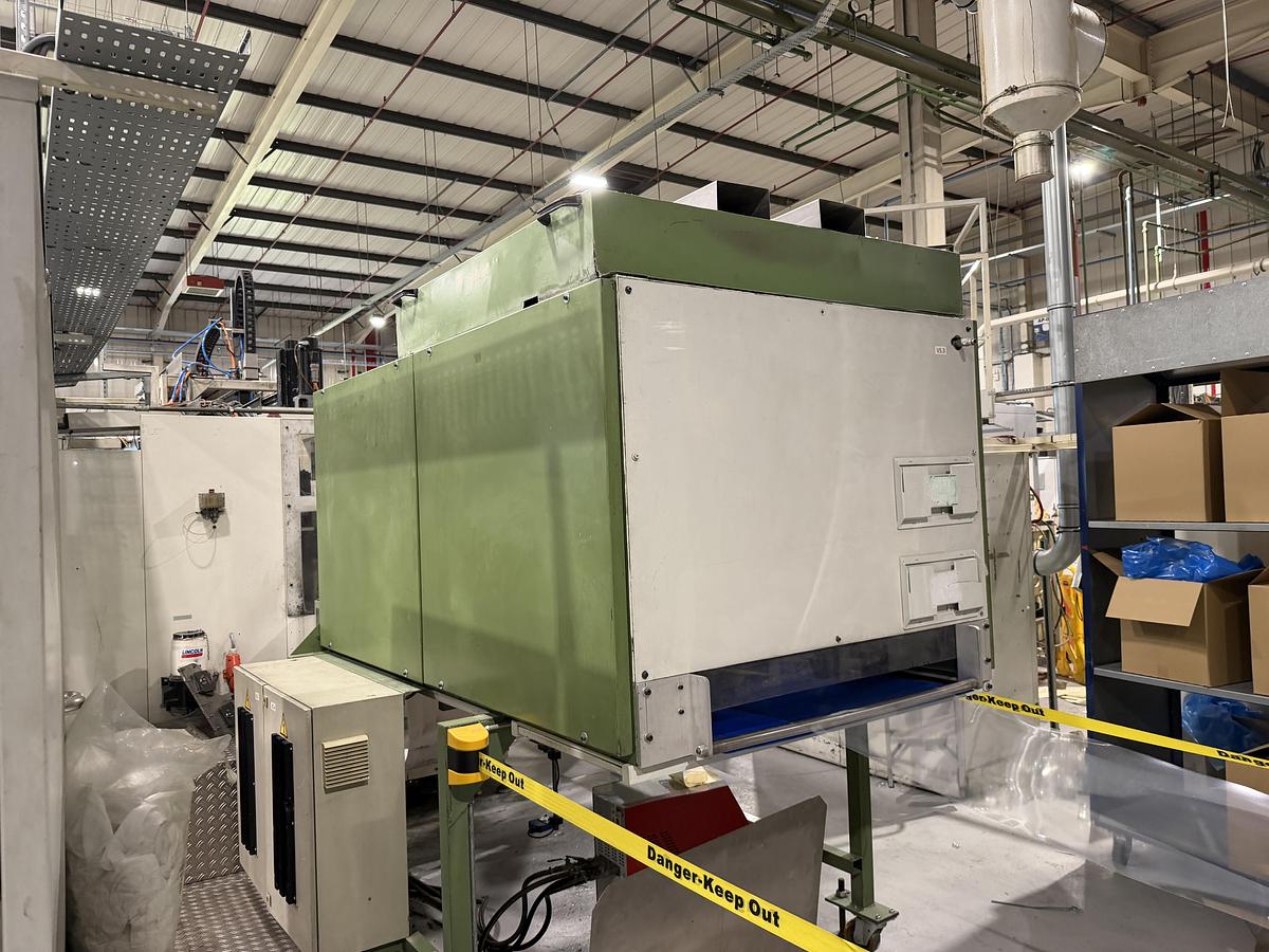 Used 720mm wide Illig preheater model VHW72/4 with 4 x heated rolls.