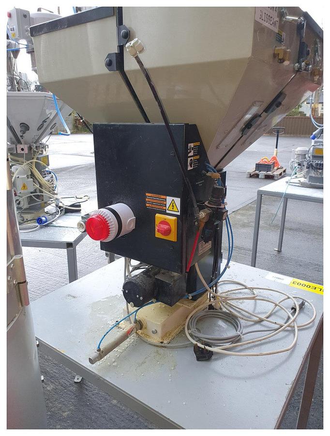 Used 4 Component Conair Trueblend Gravimetric Blender Model Tb45