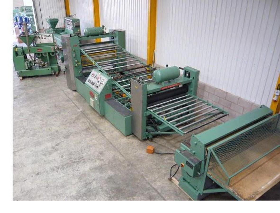 Used 1650mm Welex Co extrusion Line.115mm main extruder, 50mm co-extruder, Gear pump, 1650mm EDI R75 die. 1650mm 3 roll vertical stack, haul off, guillotine. 1987