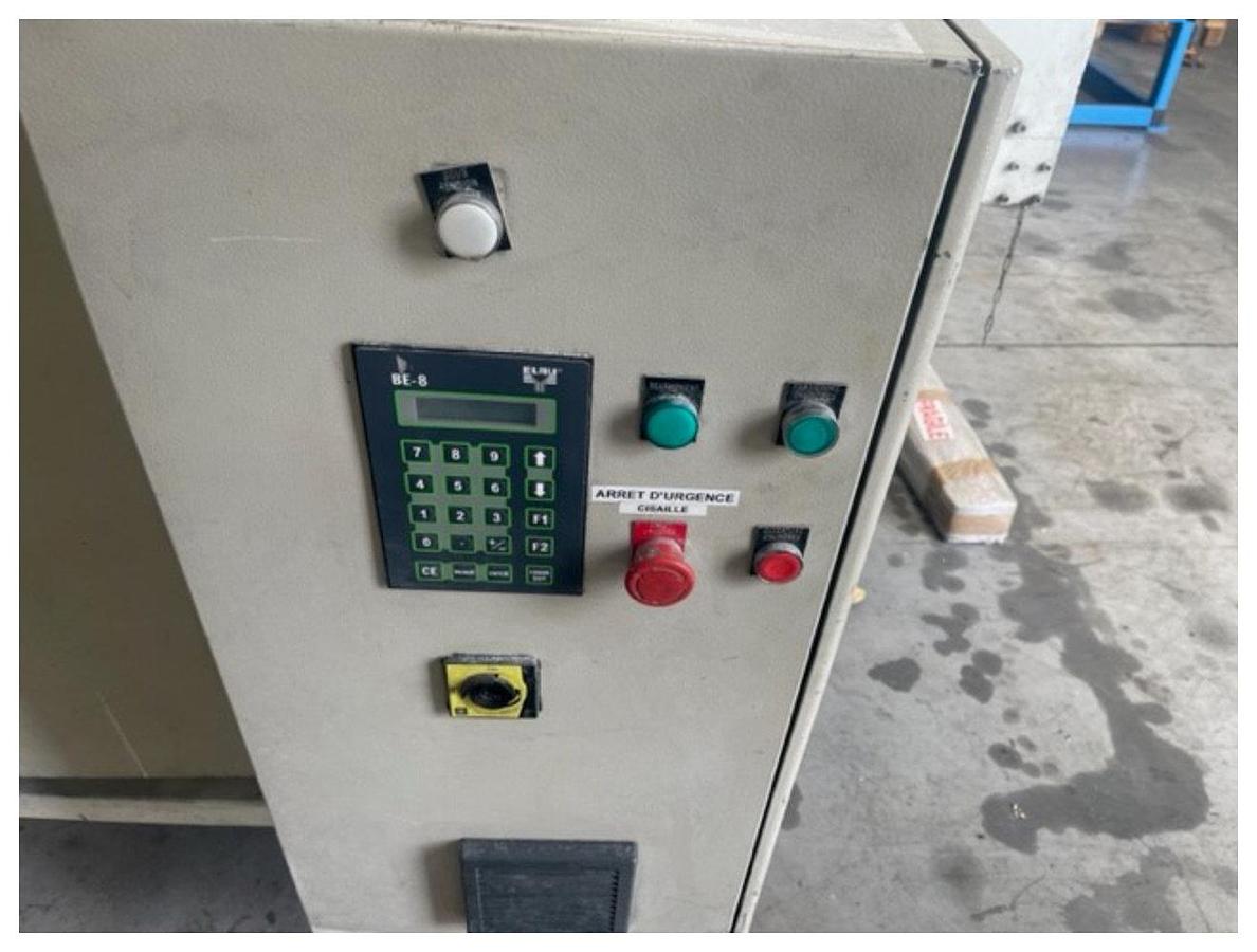 Used 1500mm wide JP Omipa Guillotine model CP1502 with 16kw cutting force. Driven variable speed servo infeed rolls. Spare blade. 2007