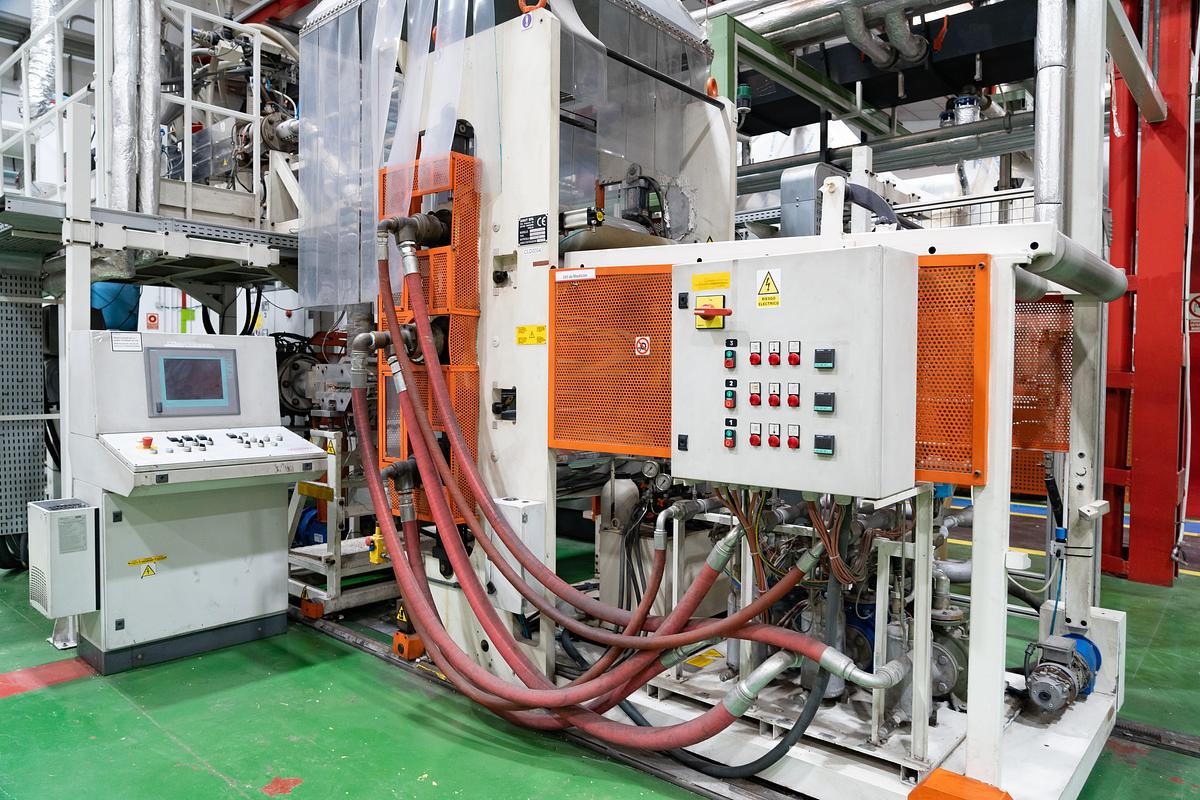 Used Complete PP PS PET Illig RDM 75K and 80K factory comprising 4 in line thermoformers with Amut extrusion systems, Illig thermoformers and stacking. Complete suite of tooling. 2007-2010