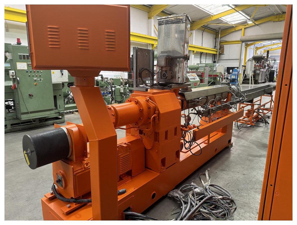 Used 67mm Leistritz Model ZSE67 GL 34D Twin Screw Extruder. 75kw Motor 300 Rpm Max Screw Speed. Double Vented With Control Panel. 1993