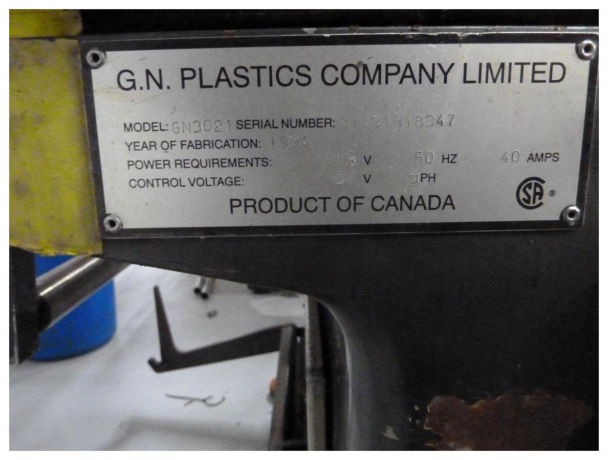 Used 760mm wide GN model 3021C thermoforming machine. 760 x 530mm forming area. 100mm draw. 1992 Stacker from 1998