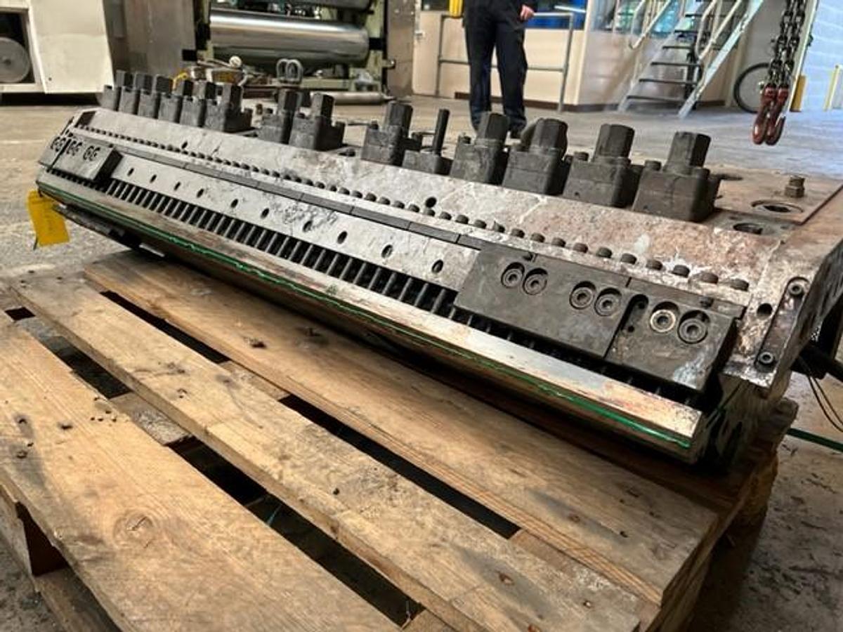 Used 600mm X 600mm Illig Lab Vac Former