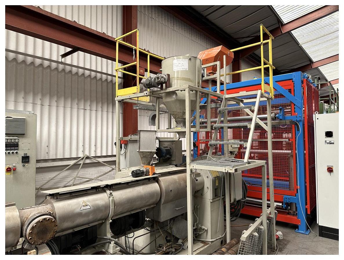 Used 120mm Battenfeld Single Screw Extruder With 250hp Dc Motor. Fan Cooled Barrel. 32d Plugged Vent.  . PP PET