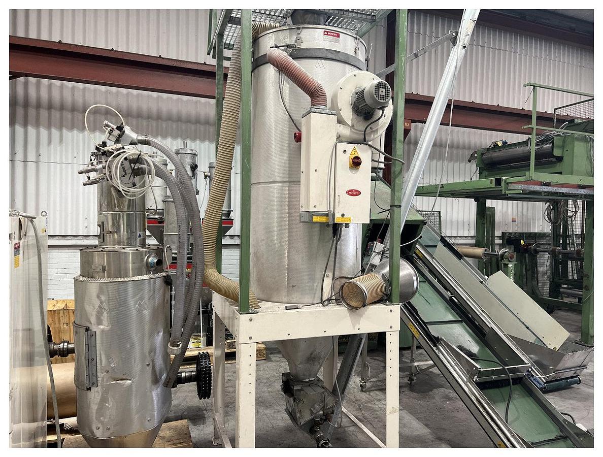 Used 600 Litre Moretto Hot Air Dryer With Eh9a Dryer Unit And 600 Litre Hopper Model Tc600p 2001