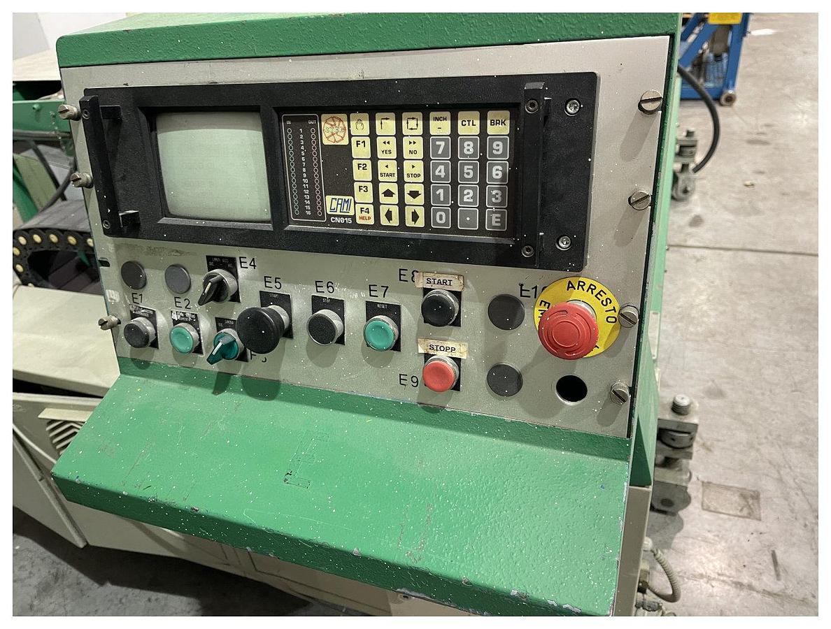 Used 1700mm Virginio Mai Transverse Travelling Saw With Dust Extraction.