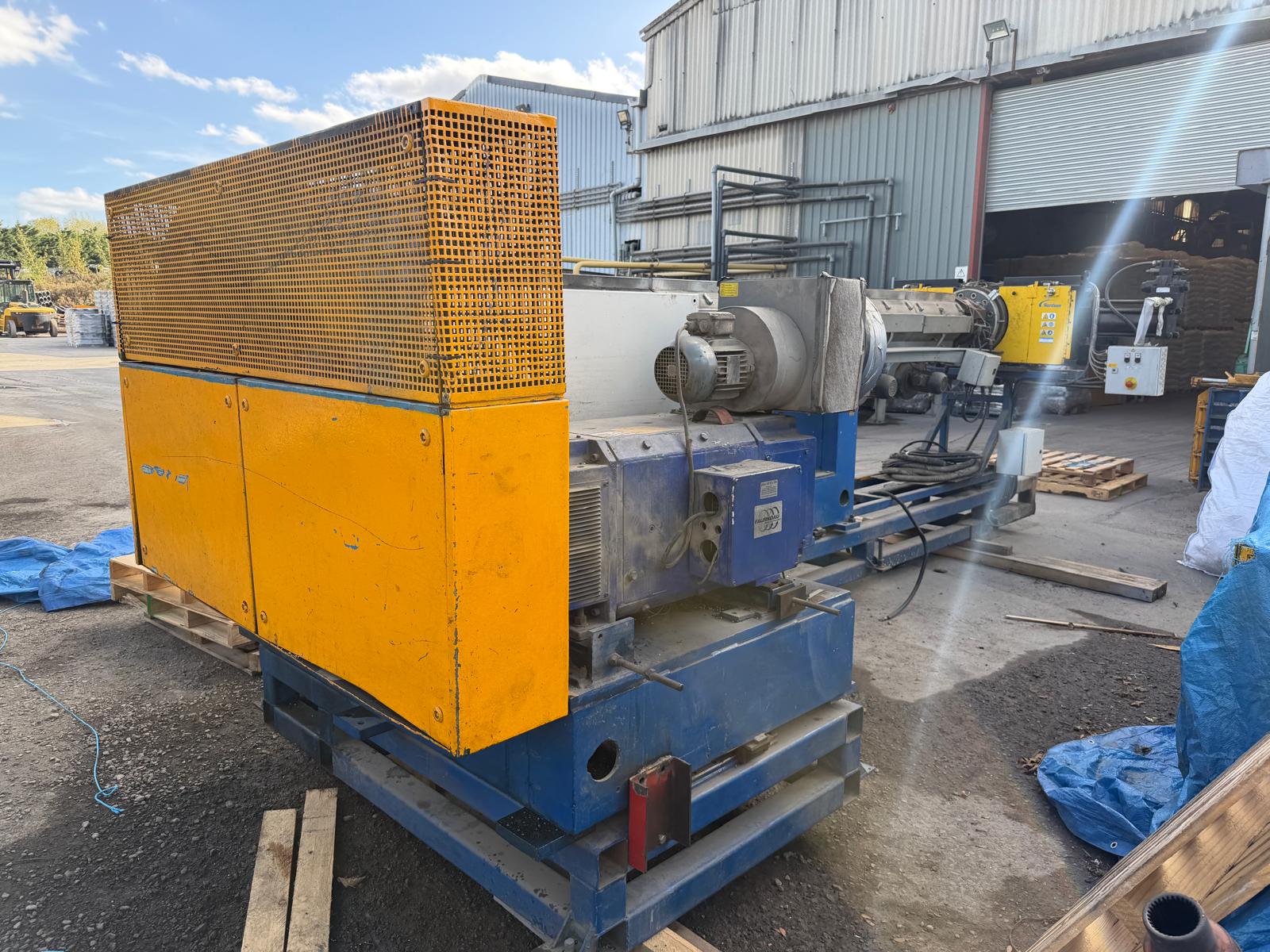 Used 225mm -300mm HDPE Reifenhauser Corma corrugated pipe line